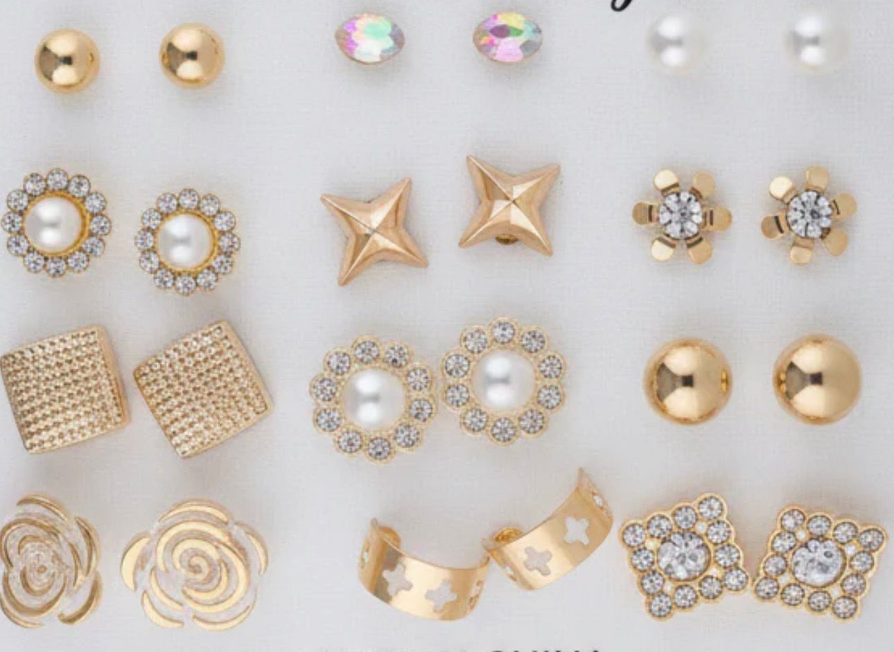 Gemini said 12-Pair Gold-Tone Stud and Hoop Earring Set – Versatile Fashion Jewelry Collection