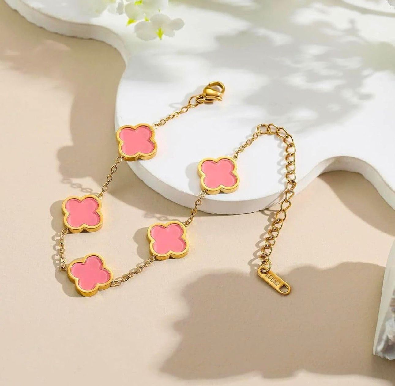 18K Gold Plated Pink Clover Bracelet – Elegant Four-Leaf Lucky Motif Jewelry with Beaded Edge Detailing